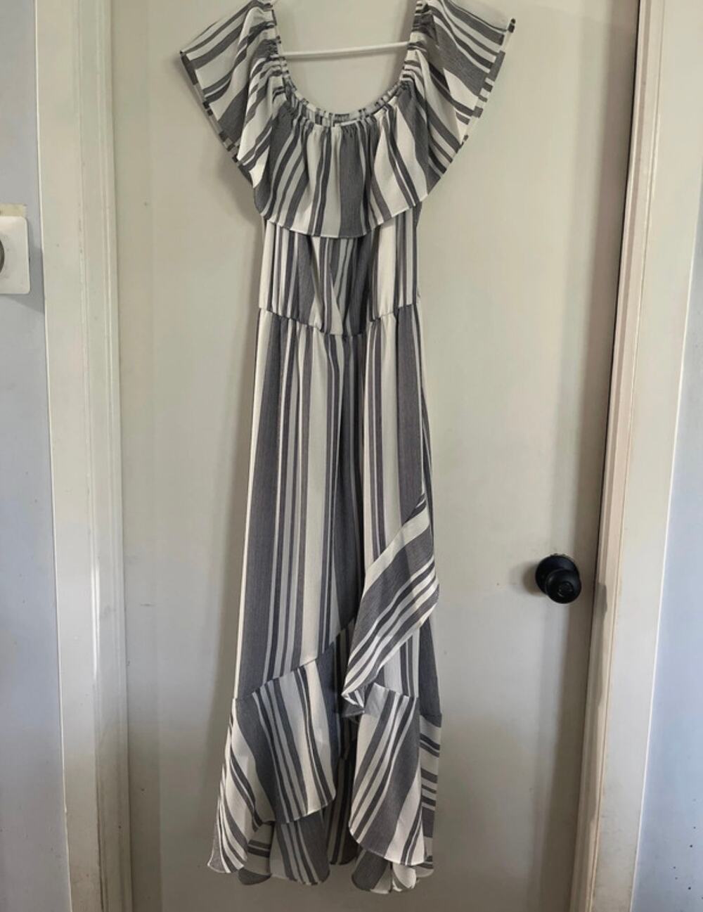 Women’s Maurice’s maxi dress size medium black/beige